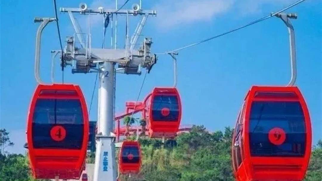 巴伐利亚庄园黑森林乐园高空缆车实拍